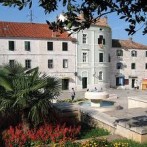 ANDRIJA KAČIĆ MIOŠIĆ SQUARE, MAKARSKA