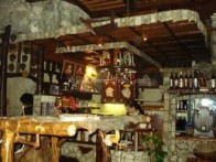 TAVERN FLINTSTONES, SVINIŠĆE