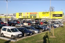 CITY CENTER ONE EAST