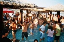 CLUB PAPAYA, NOVALJA