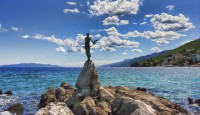 GIRL WITH A SEAGULL, OPATIJA